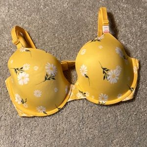 PINK Victoria’s Secret Yellow Floral T-Shirt Bra 34DD